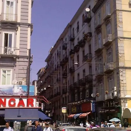 Re Carlo Konukevi 2*